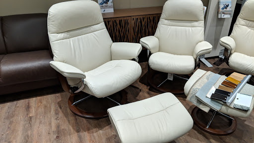 Shopping Mall «La Jolla Village Square», reviews and photos, 8657 Villa La Jolla Dr, La Jolla, CA 92037, USA