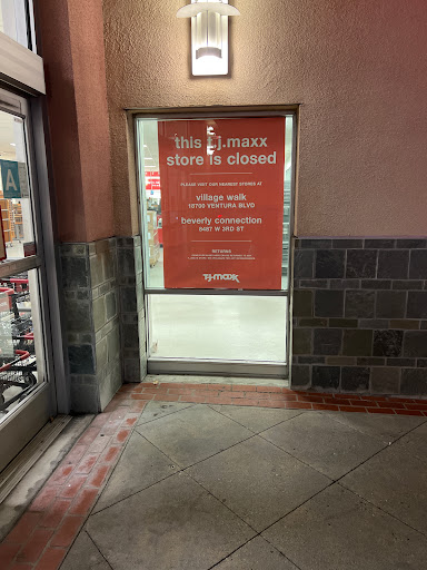Department Store «T.J. Maxx», reviews and photos, 14651 Ventura Blvd, Sherman Oaks, CA 91403, USA