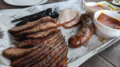 Barbecue Restaurant «Tejas Chocolate Craftory», reviews and photos, 200 N Elm St, Tomball, TX 77375, USA