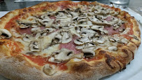 Pizza du Pizzeria La Cabrera à Saint-Nazaire - n°12