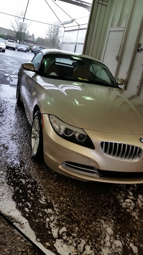 Used Car Dealer «Kuni Auto Center», reviews and photos, 3725 SW Cedar Hills Blvd, Beaverton, OR 97005, USA