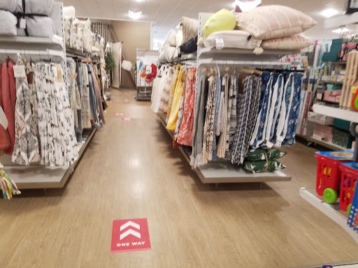 Department Store «HomeGoods», reviews and photos, 2731 N Elston Ave, Chicago, IL 60647, USA