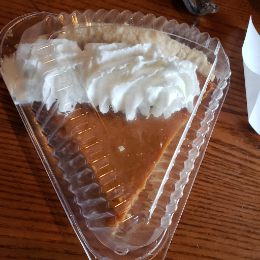 American Restaurant «Cracker Barrel Old Country Store», reviews and photos, 1511 Riverboat Center Dr, Joliet, IL 60431, USA