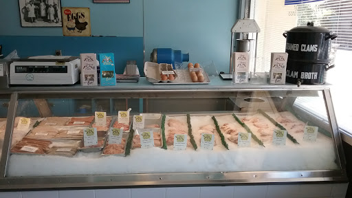 Shopping Mall «Crystal Springs Shopping Village», reviews and photos, 100 De Anza Blvd, San Mateo, CA 94402, USA