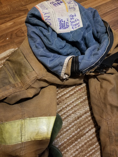 Pawn Shop «Gold & Silver Pawn Shop», reviews and photos, 127 S Vermont Ave, Los Angeles, CA 90004, USA