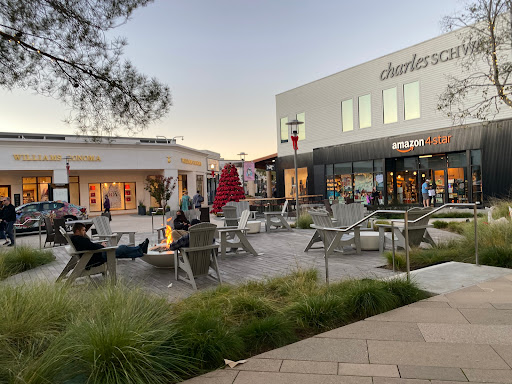 Shopping Mall «The Village at Corte Madera», reviews and photos, 1618 Redwood Hwy, Corte Madera, CA 94925, USA