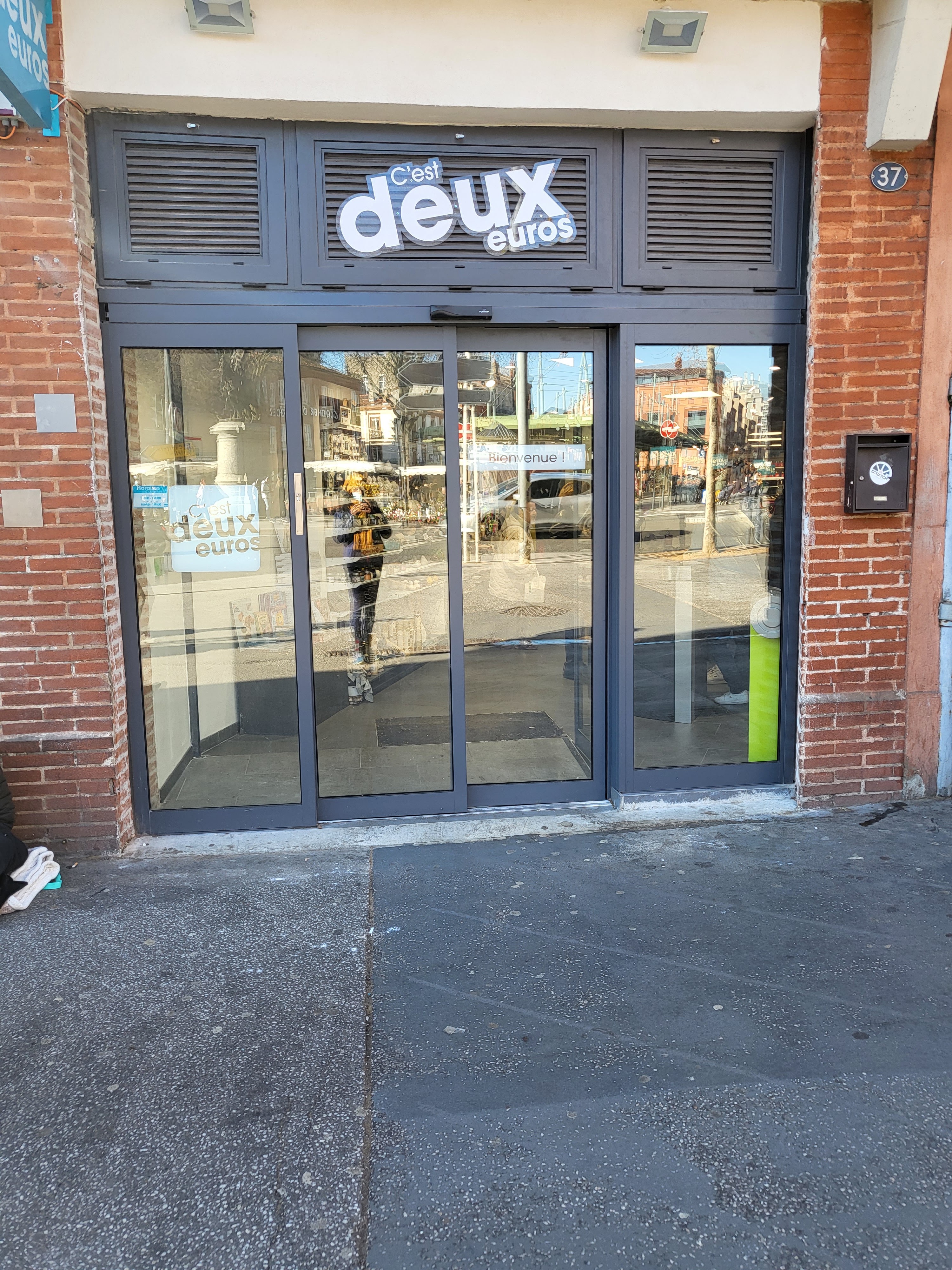 Photo n° 26 de l'avis de F. fait le 04/02/2023 à 15:21