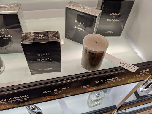 Cosmetics Store «Ulta Beauty», reviews and photos, 2155 W 22nd St #7, Oak Brook, IL 60523, USA