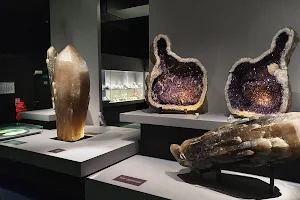Gallery of Mineralogy and Geology image