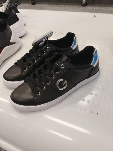 Clothing Store «Ross Dress for Less», reviews and photos, 9454 Skokie Blvd, Skokie, IL 60077, USA