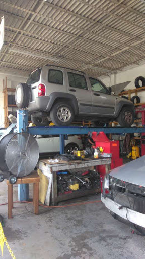 Auto Repair Shop «Royal Auto Repair», reviews and photos, 504 S Orange Blossom Trail, Orlando, FL 32805, USA