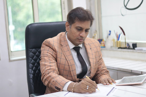 Dr Nitin Agrawal
