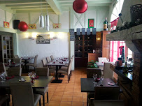 Atmosphère du Restaurant français La Chênaie à Ledeuix - n°3