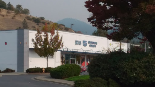 Sporting Goods Store «Big 5 Sporting Goods - Grants Pass», reviews and photos, 310 NE Agness Ave, Grants Pass, OR 97526, USA