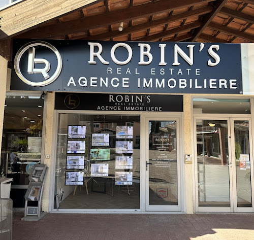 Robin's Real Estate | Agence immobilière La Londe Les Maures | Bord de mer à La Londe-les-Maures