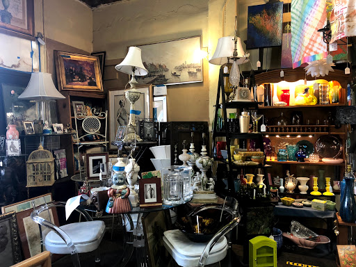 Thrift Store «OddBalls Nifty Thrift», reviews and photos, 530 NE 13th St, Fort Lauderdale, FL 33304, USA