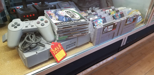 Coin Dealer «Doctor Cash Coin & Pawn», reviews and photos, 4103 Winder Hwy, Flowery Branch, GA 30542, USA