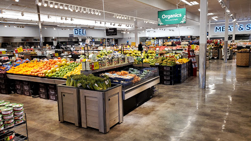 Grocery Store «Stop & Shop», reviews and photos, 498 Bushy Hill Rd, Simsbury, CT 06070, USA