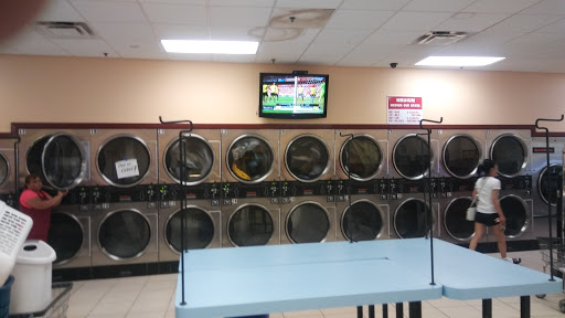 Laundromat «Plaza Laundry», reviews and photos, 13826 Braddock Rd # H, Centreville, VA 20121, USA