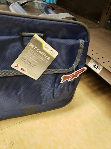 Pet Supply Store «Petco Animal Supplies», reviews and photos, 1820 N Tomahawk Island Dr, Portland, OR 97217, USA