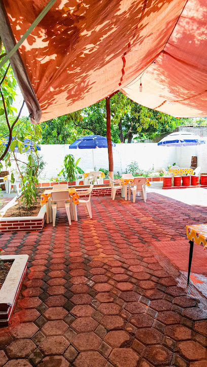 Pizzería y restaurante El Buen Paladar - Calle Vicente Guerrero 13, El Rosario, 41200 Huamuxtitlán, Gro., Mexico