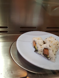 California roll du Restaurant de sushis sur tapis roulant Restaurant Asia | Buffet asiatique - Sushi bar à Chasseneuil-du-Poitou - n°5