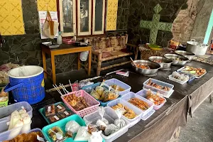 Bubur Areh dan Nasi Uduk Bu Sur image