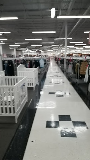Clothing Store «Burlington Coat Factory», reviews and photos, 370 US-130, Hightstown, NJ 08520, USA