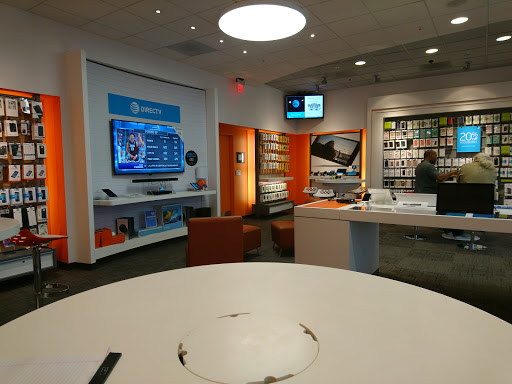 Cell Phone Store «AT&T», reviews and photos, 1241 NE 48th Ave, Hillsboro, OR 97124, USA