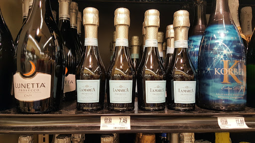 Grocery Store «Food Lion», reviews and photos, 183 Main St, Mathews, VA 23109, USA