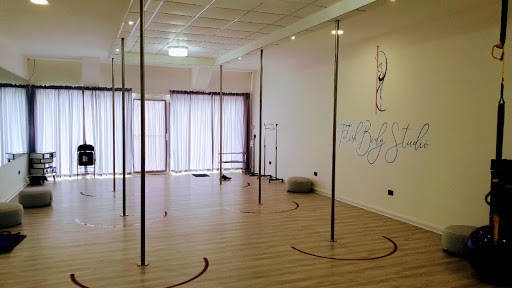 Fetish Body Studio Pole Dance