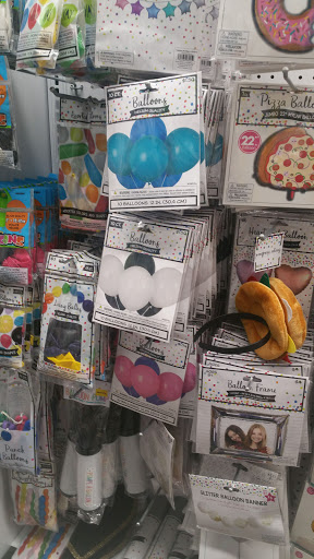 Variety Store «Five Below», reviews and photos, 2108 N 2nd St, Millville, NJ 08332, USA