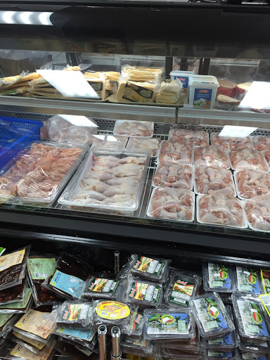 Asian Grocery Store «Sayar Food Market», reviews and photos, 3 Everett St #3e, Revere, MA 02151, USA