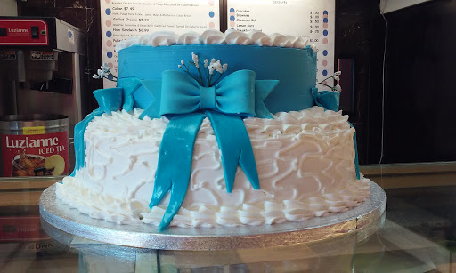 Bakery «The Cake House of Melbourne Bakery», reviews and photos, 1898 N Wickham Rd, Melbourne, FL 32935, USA