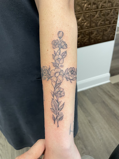 Tattoo Shop «Trilogy Tattoo Co», reviews and photos, 701 Lynnhaven Pkwy, Virginia Beach, VA 23452, USA