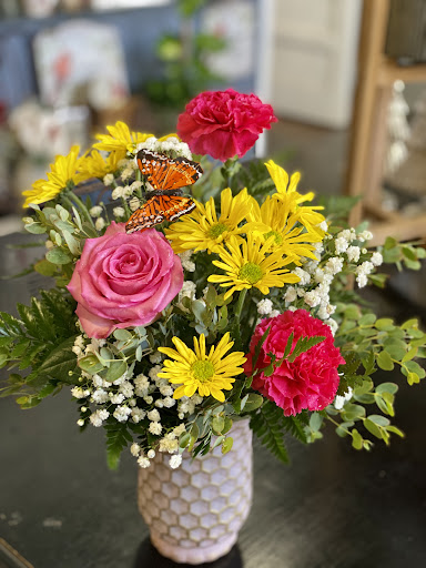 Florist «Green Acres Garden Center & Florist», reviews and photos, 1917 W 4th St, Coffeyville, KS 67337, USA