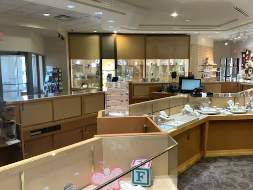 Jewelry Store «Hoppe Jewelers», reviews and photos, 3643 E Main St, Richmond, IN 47374, USA