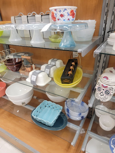 Department Store «T.J. Maxx», reviews and photos, 3355 Rosecrans St, San Diego, CA 92110, USA