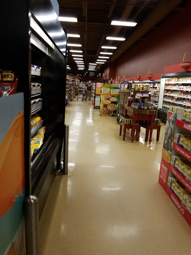 Supermarket «Giant Eagle Supermarket», reviews and photos, 351 Center St, Chardon, OH 44024, USA