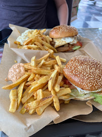 Plats et boissons du Restaurant de hamburgers elie’s burger à Marseillan - n°2