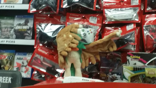 Video Game Store «GameStop», reviews and photos, 1633 Miller Park Way, West Milwaukee, WI 53214, USA