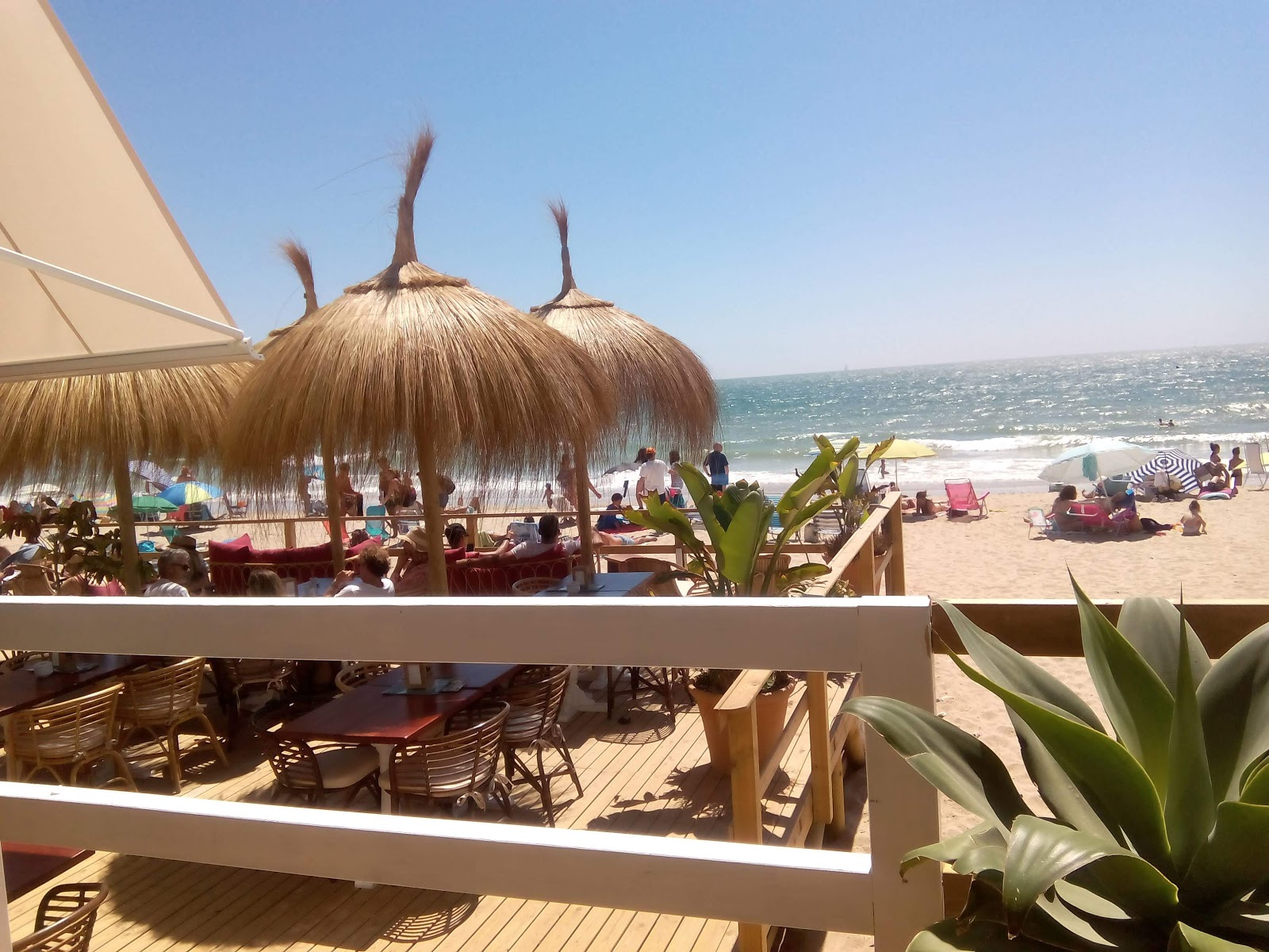 Foto de Playa de las Redes com alto nível de limpeza