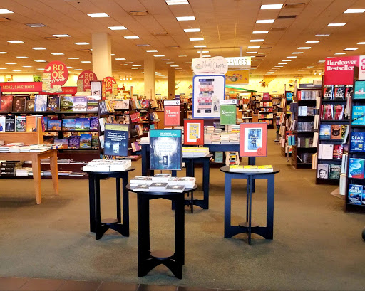 Book Store «Barnes & Noble», reviews and photos, 6050 El Cerrito Plaza, El Cerrito, CA 94530, USA