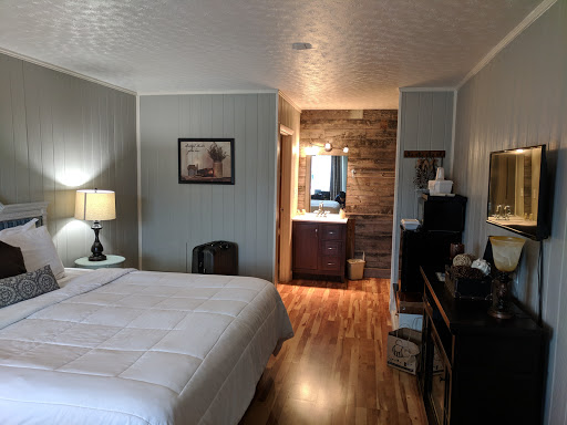 Family Hotel «Sunrise Inn», reviews and photos, 211 KY-36, Williamstown, KY 41097, USA