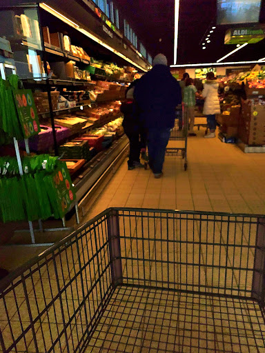 Supermarket «ALDI», reviews and photos, 371 E Aurora Rd, Northfield, OH 44067, USA