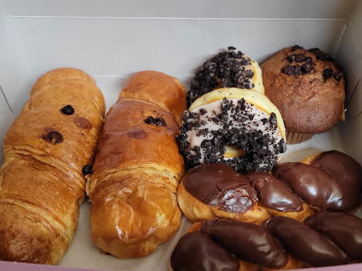 Donut Shop «Golden Donut», reviews and photos, 2360 University Ave, San Diego, CA 92104, USA