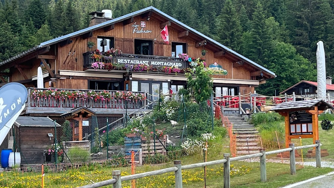 Aire naturelle de Camping et de camping-cars de Passy Plaine Joux à Passy (Haute-Savoie 74)