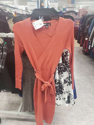 Clothing Store «Burlington Coat Factory», reviews and photos, 8661 Colesville Rd, Silver Spring, MD 20910, USA