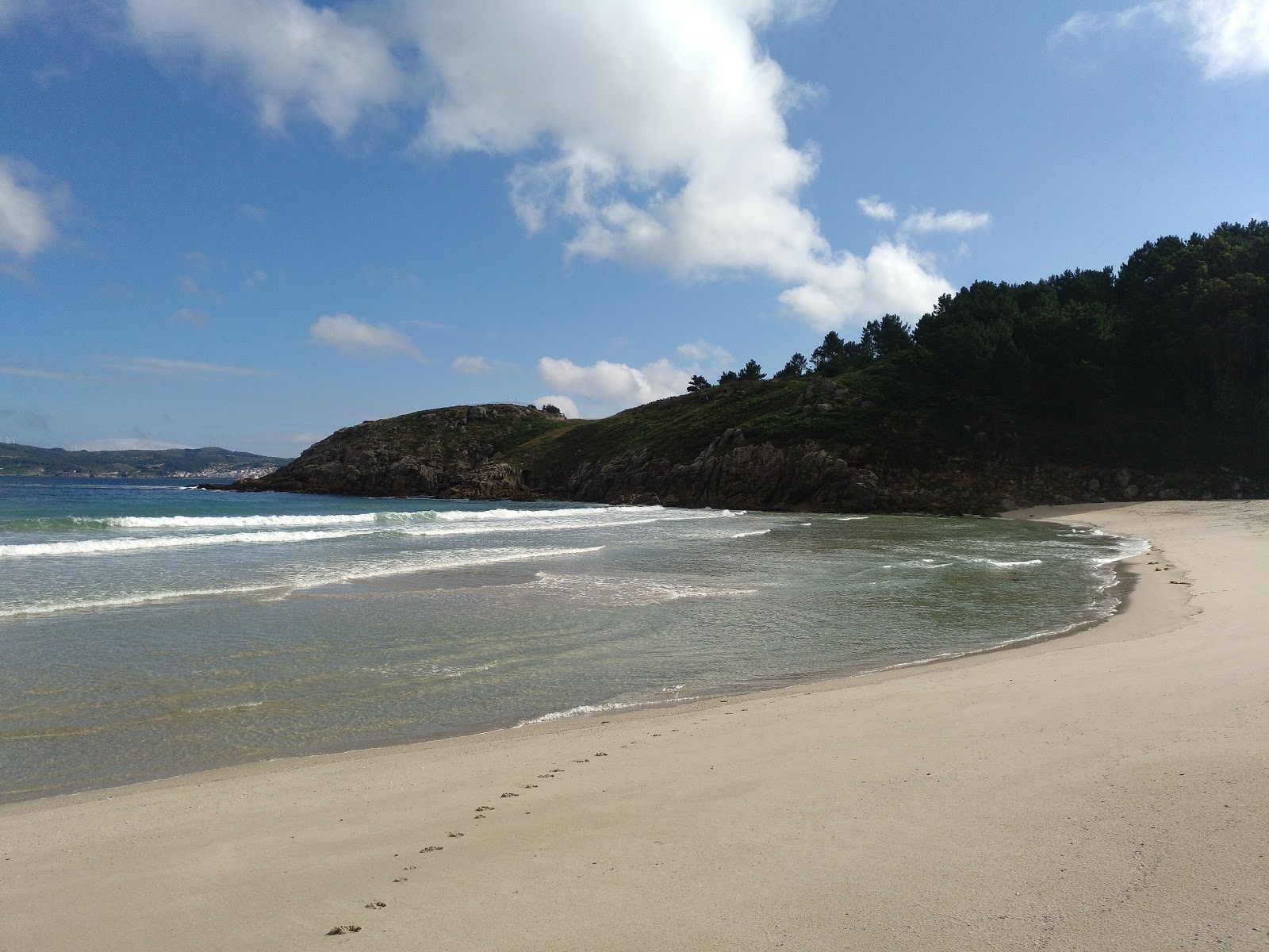 Foto van Praia de Rebordelo en de nederzetting