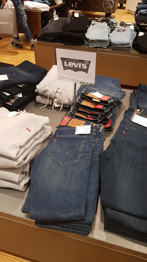 Stores to buy men's pants Stuttgart